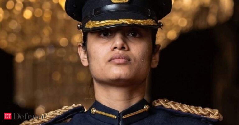 Lieutenant Commander Yashasvi Solanki makes history as first woman officer from India’s Armed Forces to serve as President’s Aide-de-Camp: Who Is She?